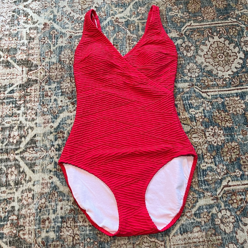 Gottex deep dive one piece swimsuit